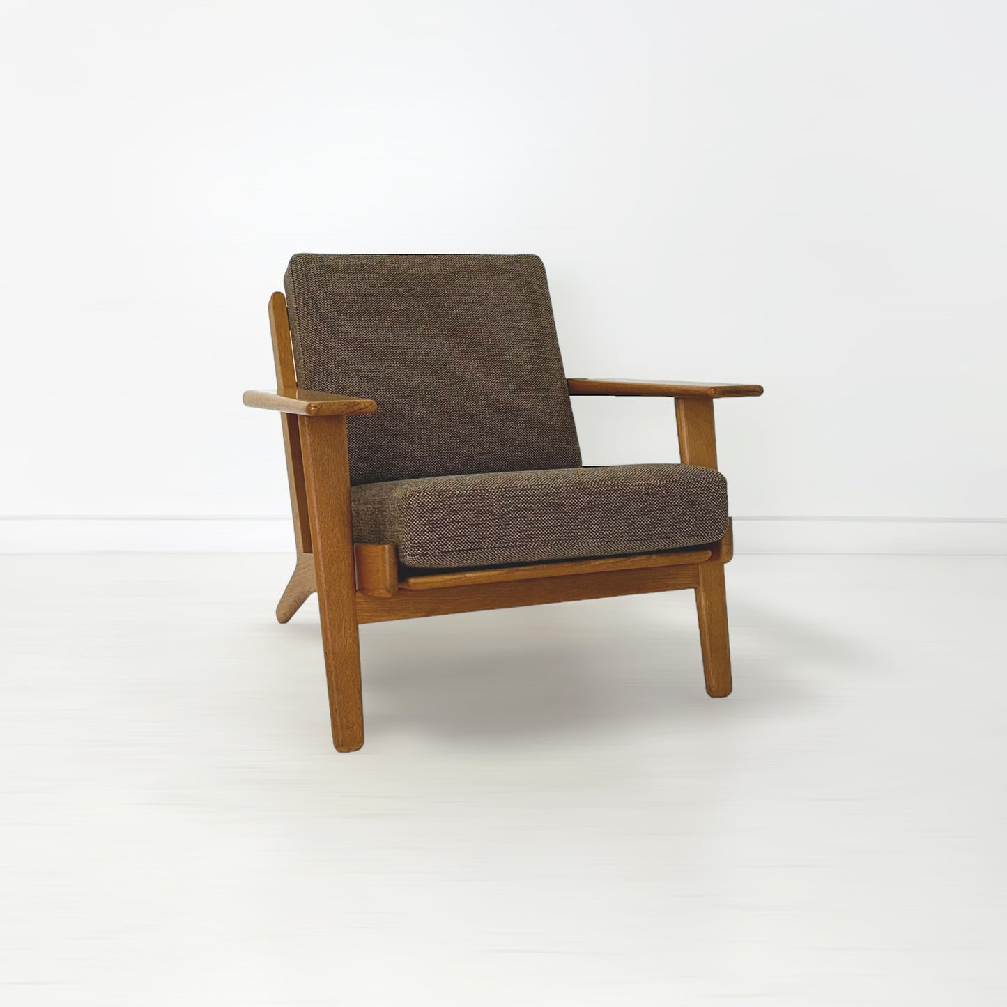 GE290 Hans J. Wegner イージーチェア
