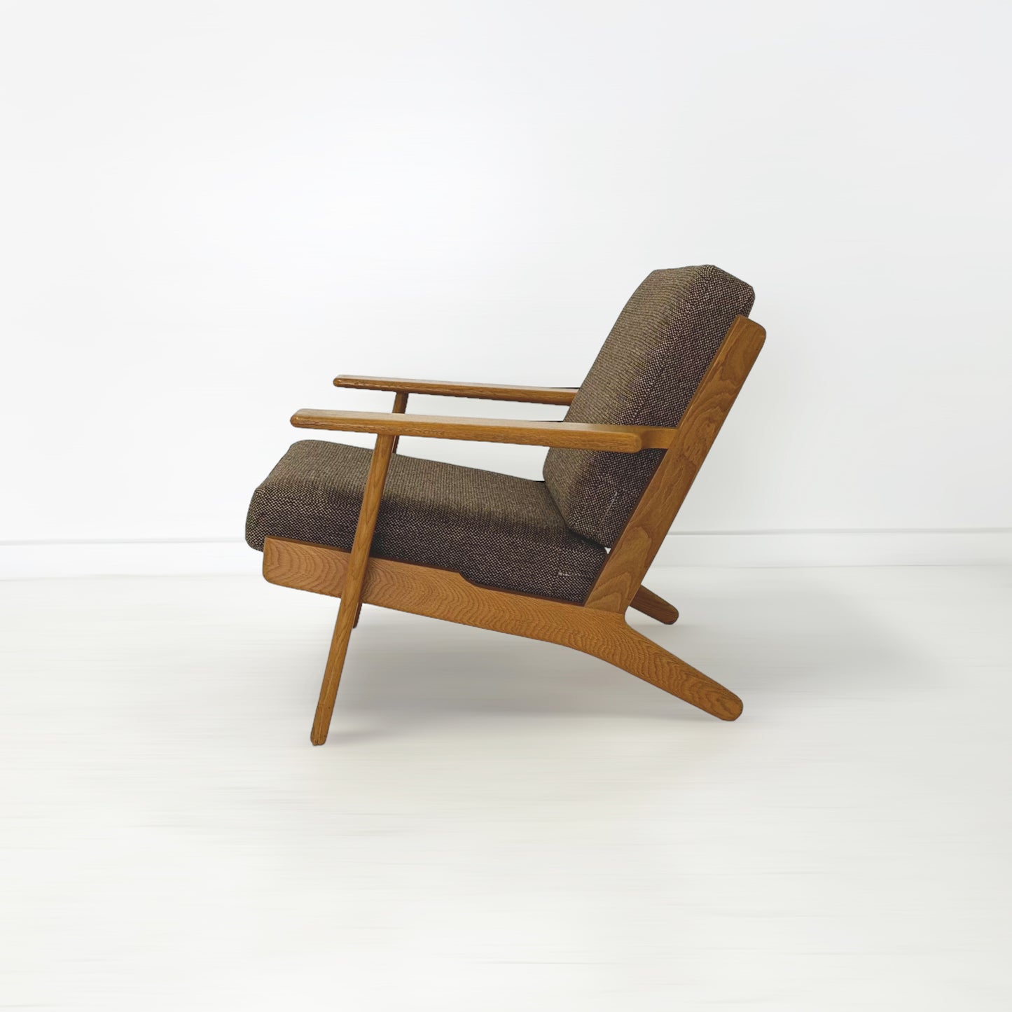 GE290 Hans J. Wegner イージーチェア