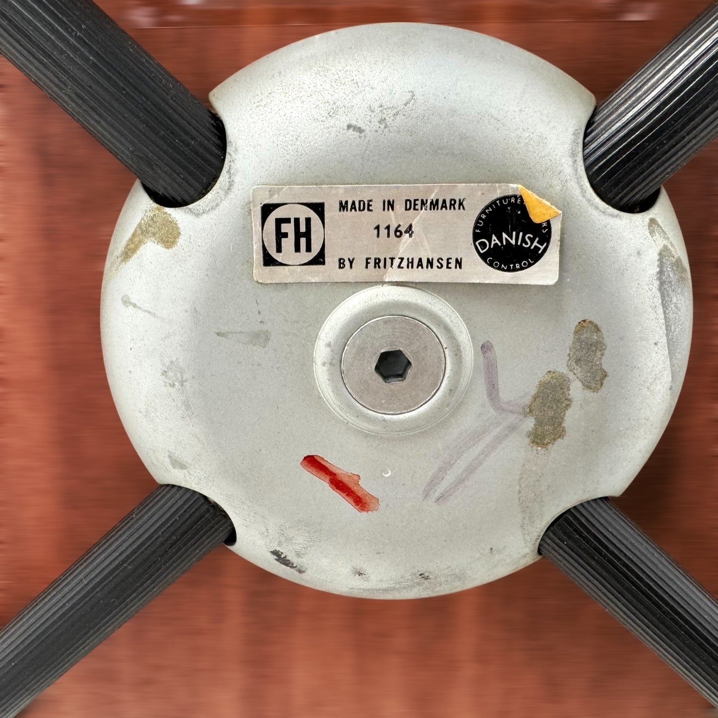 チェア Arne Jacobsen FH3103