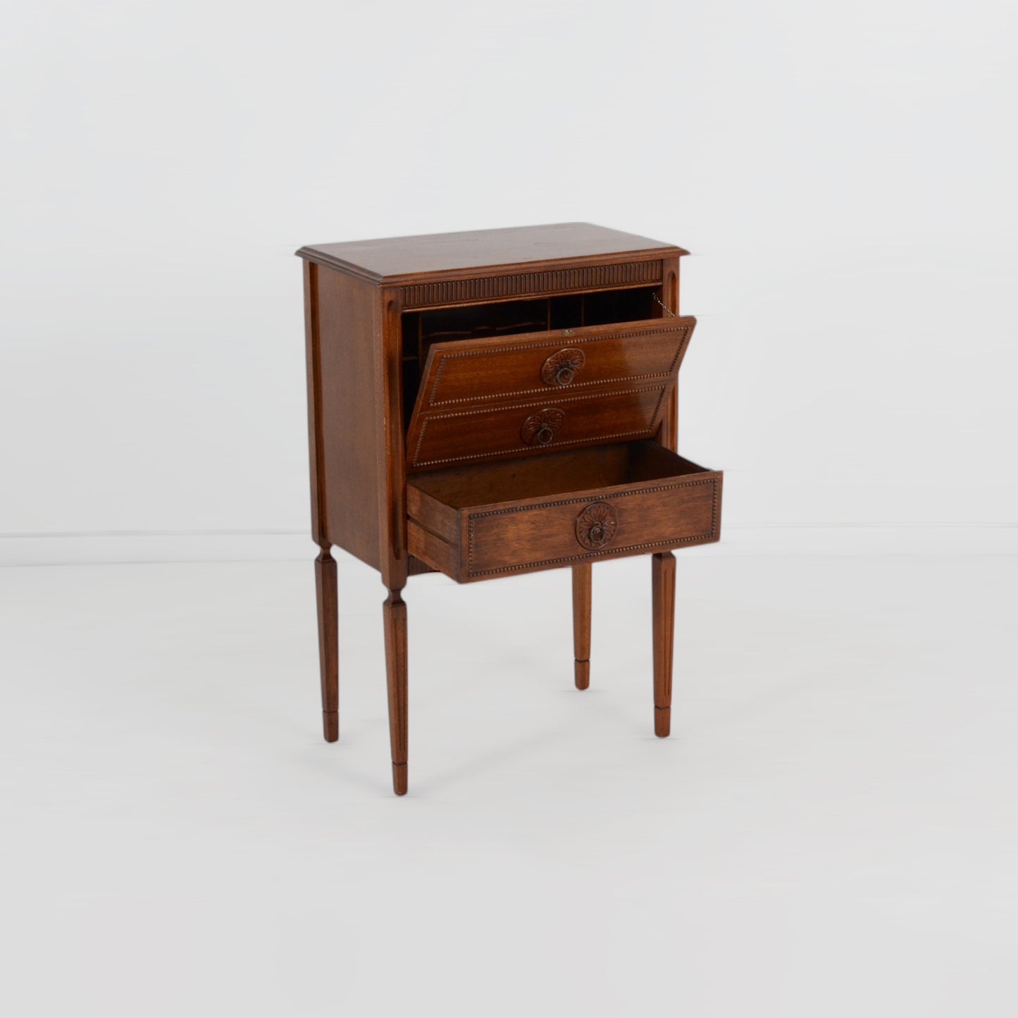 サイドチェスト