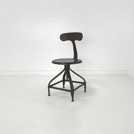 NICOLLE CHAIR