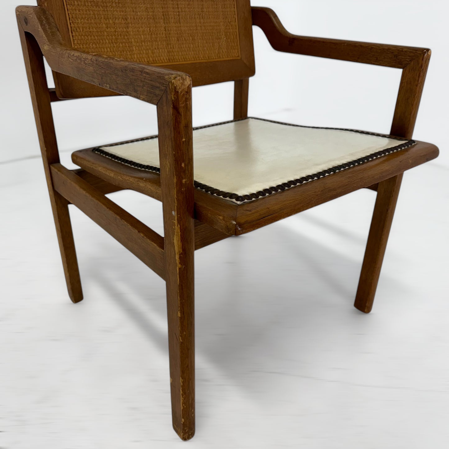 アームチェア ホワイトレザー