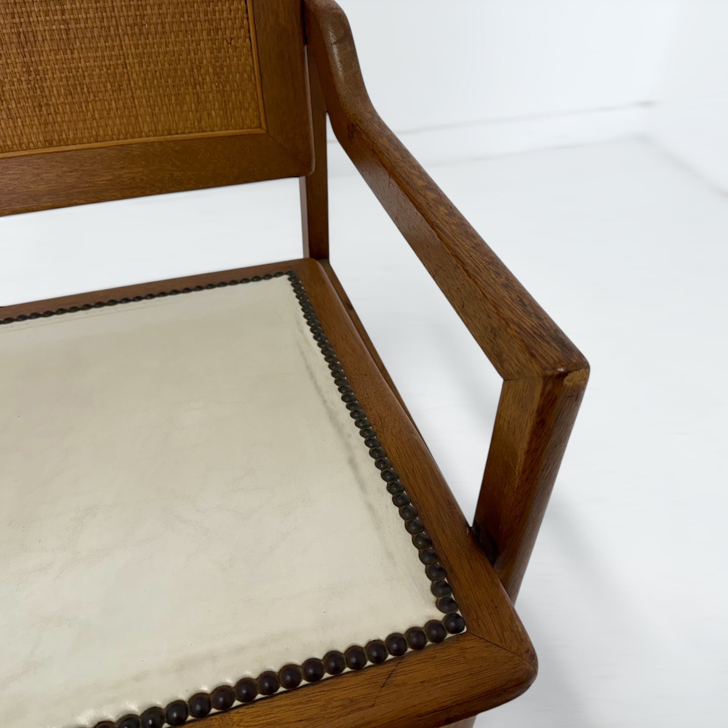 アームチェア ホワイトレザー