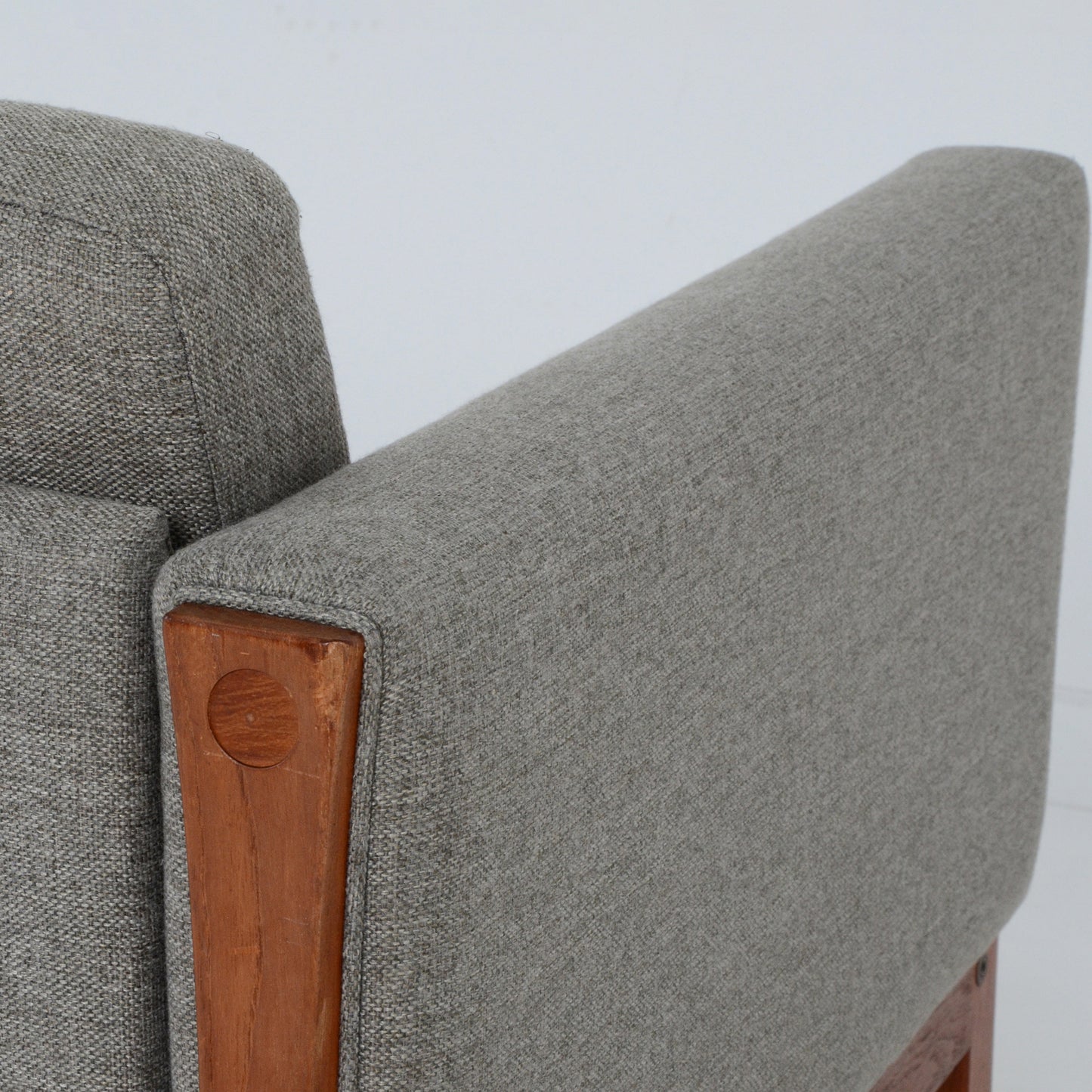 Hans J. Wegner CH163 3シーターソファ