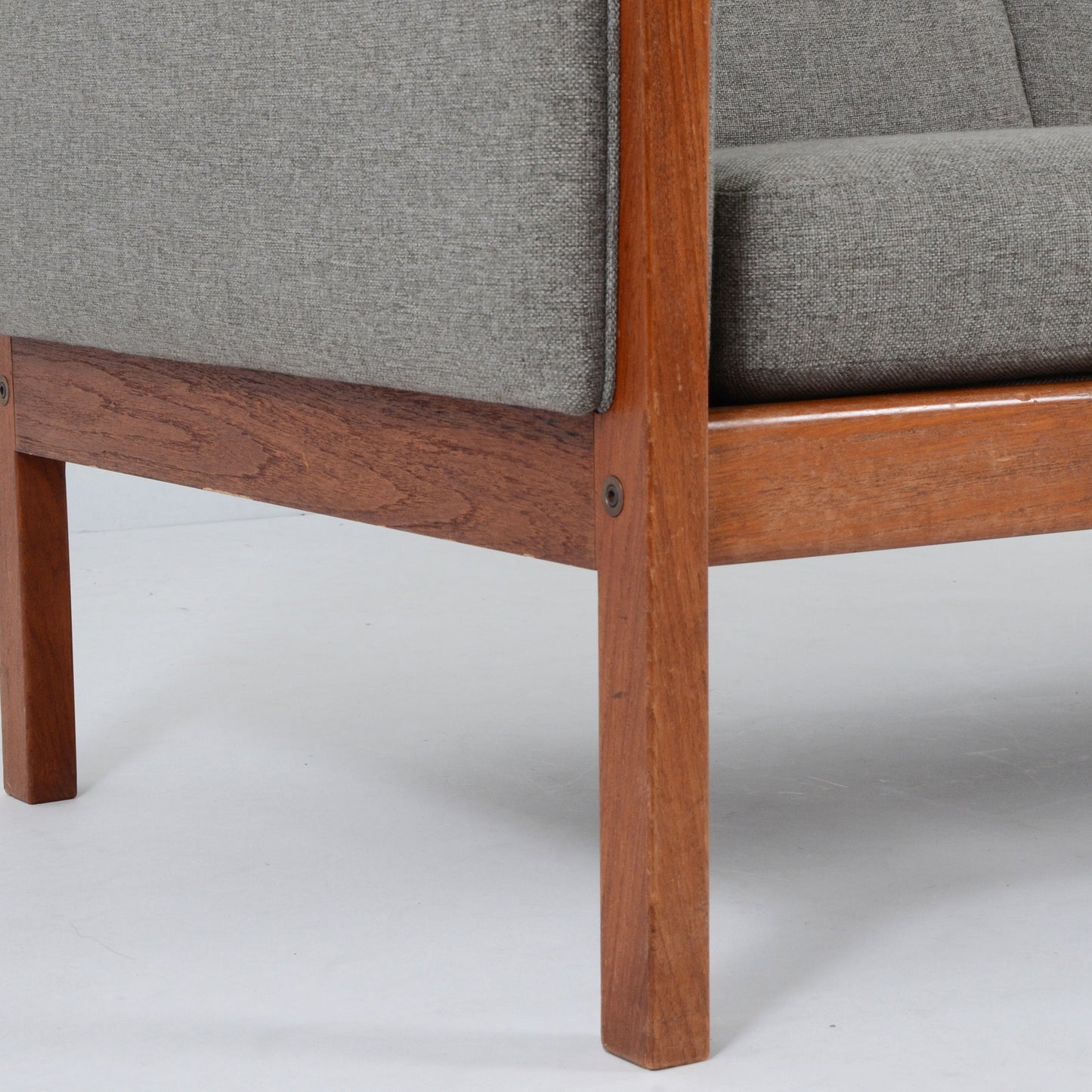 Hans J. Wegner CH163 3シーターソファ