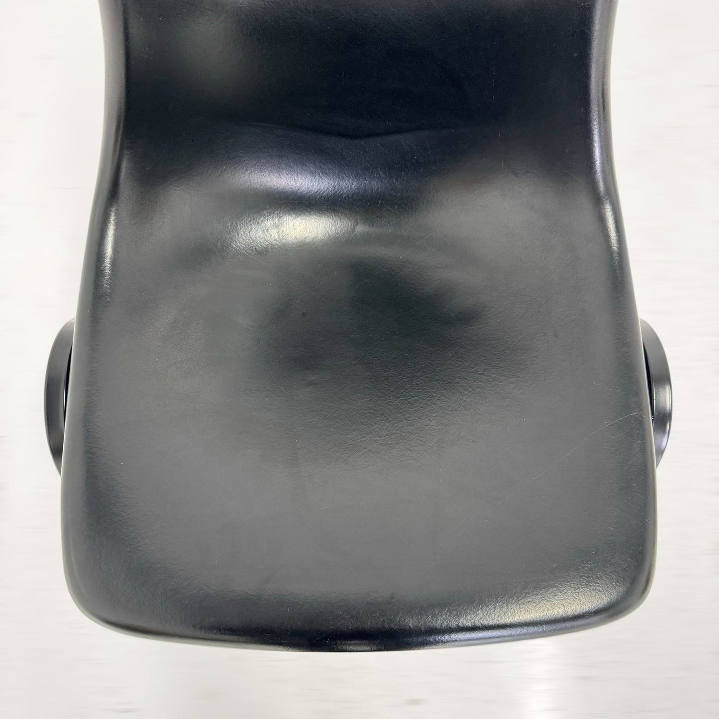 スタッキングチェア