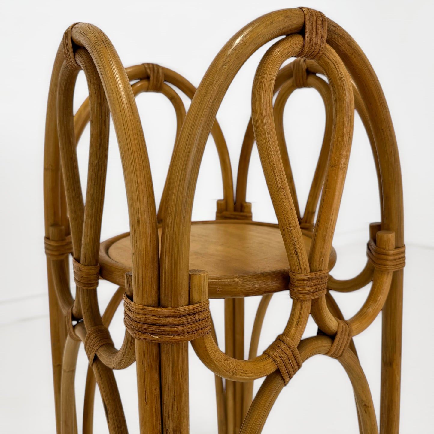 ラタンプラントスタンド