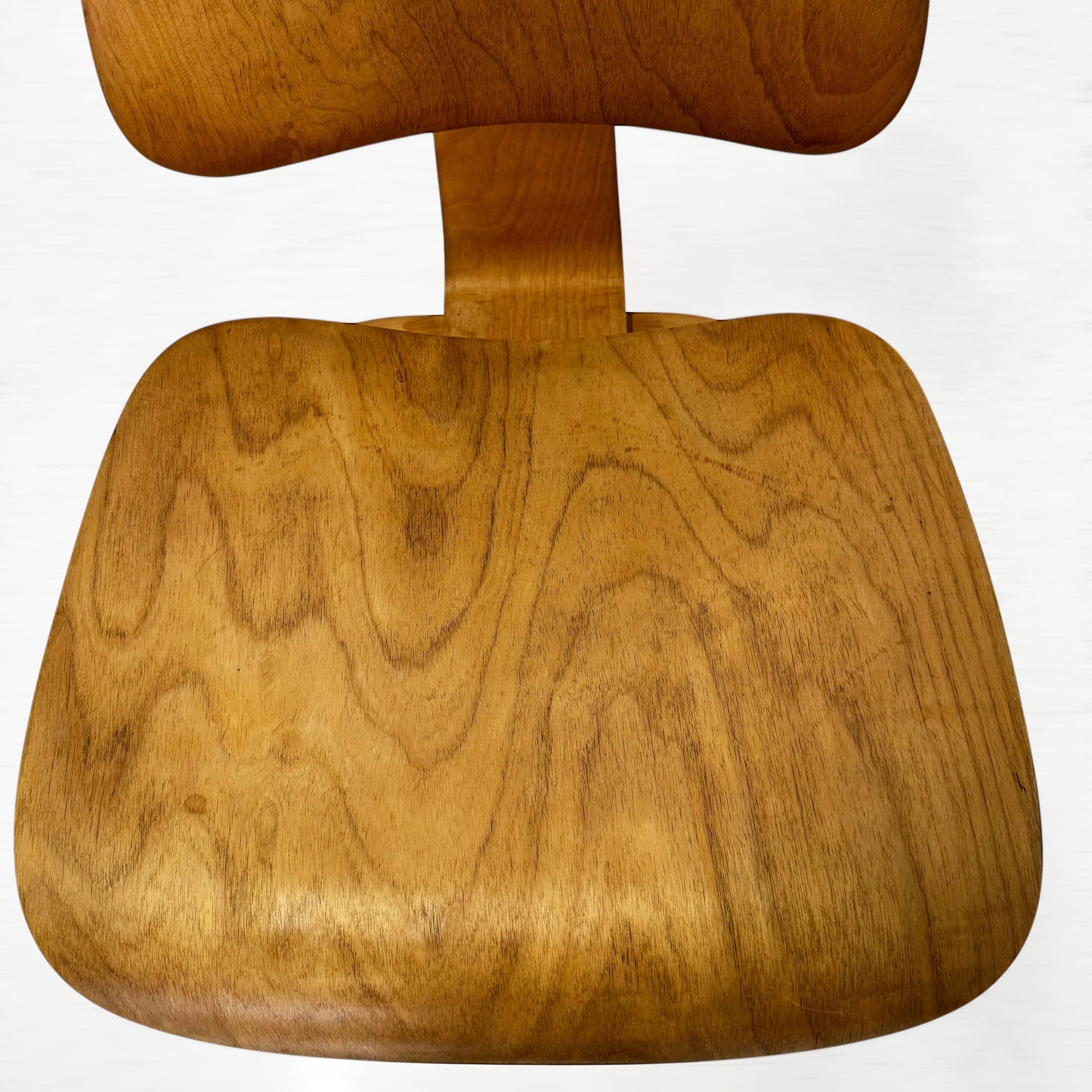 イームズチェア DCW