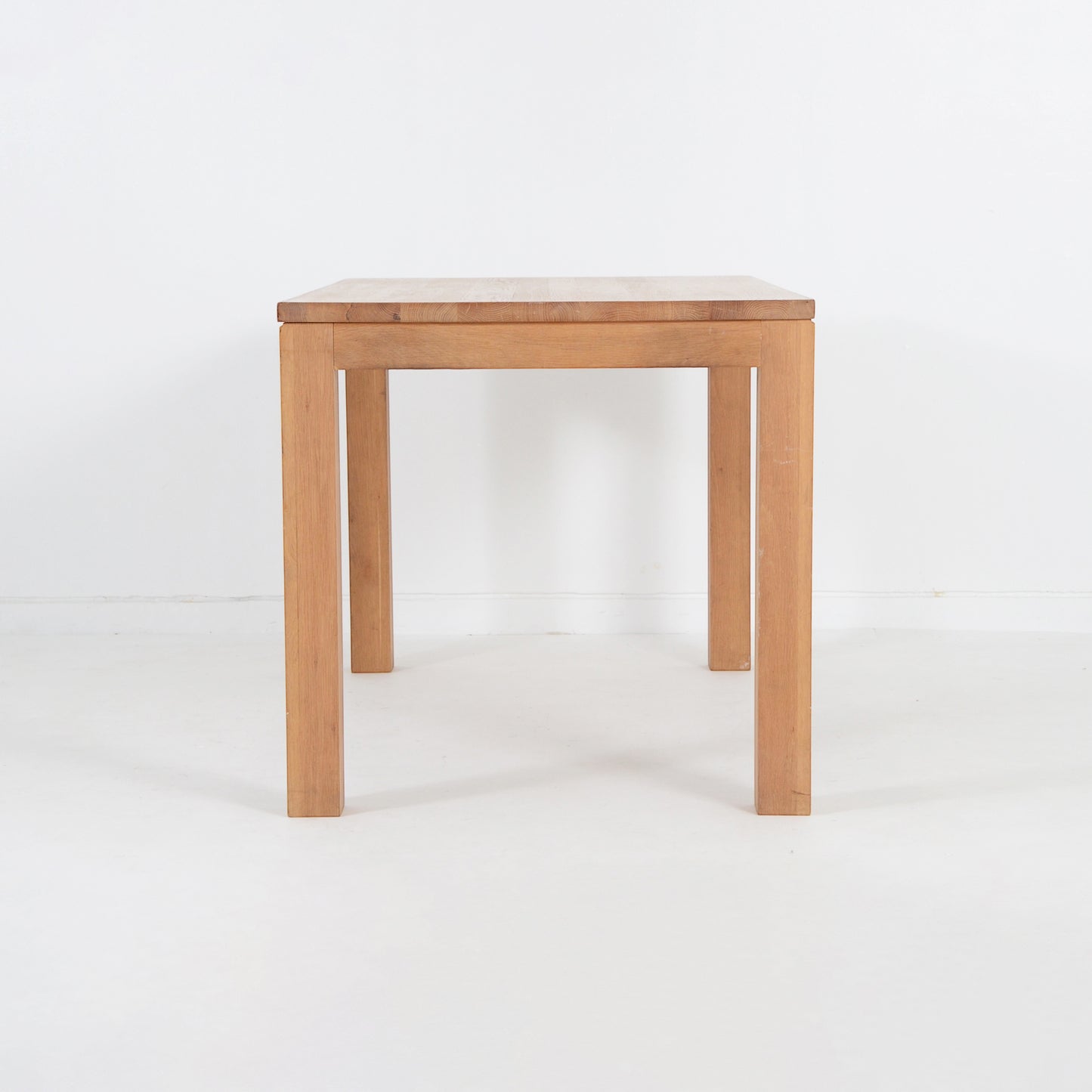 ナチュラルダイニングテーブル