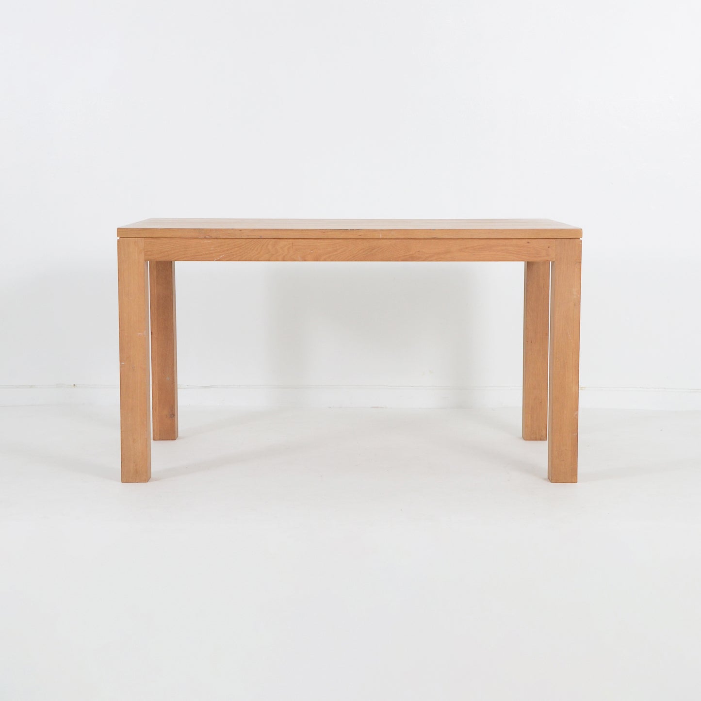 ナチュラルダイニングテーブル