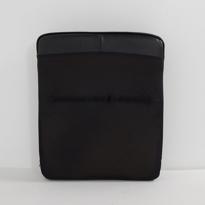 ブラック3シーターソファ