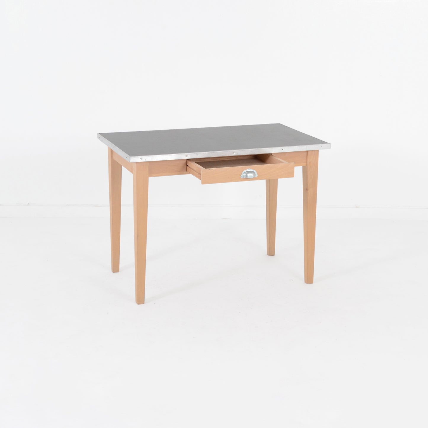 ブラックトップテーブル