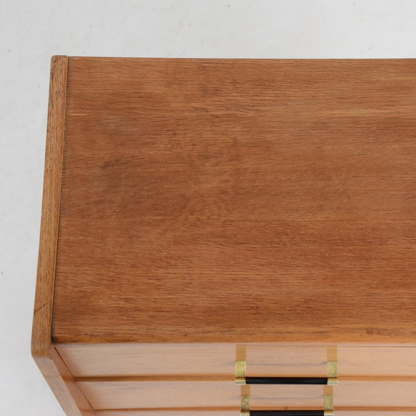 サイドチェスト