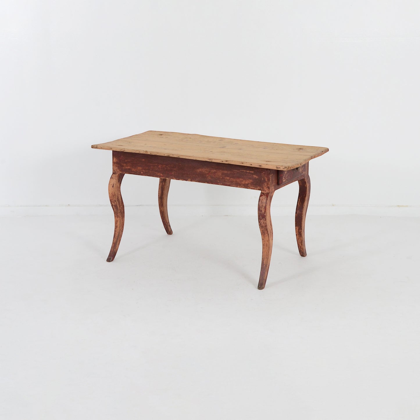 ダイニングテーブル