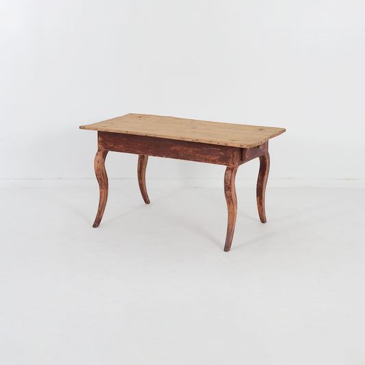 ダイニングテーブル