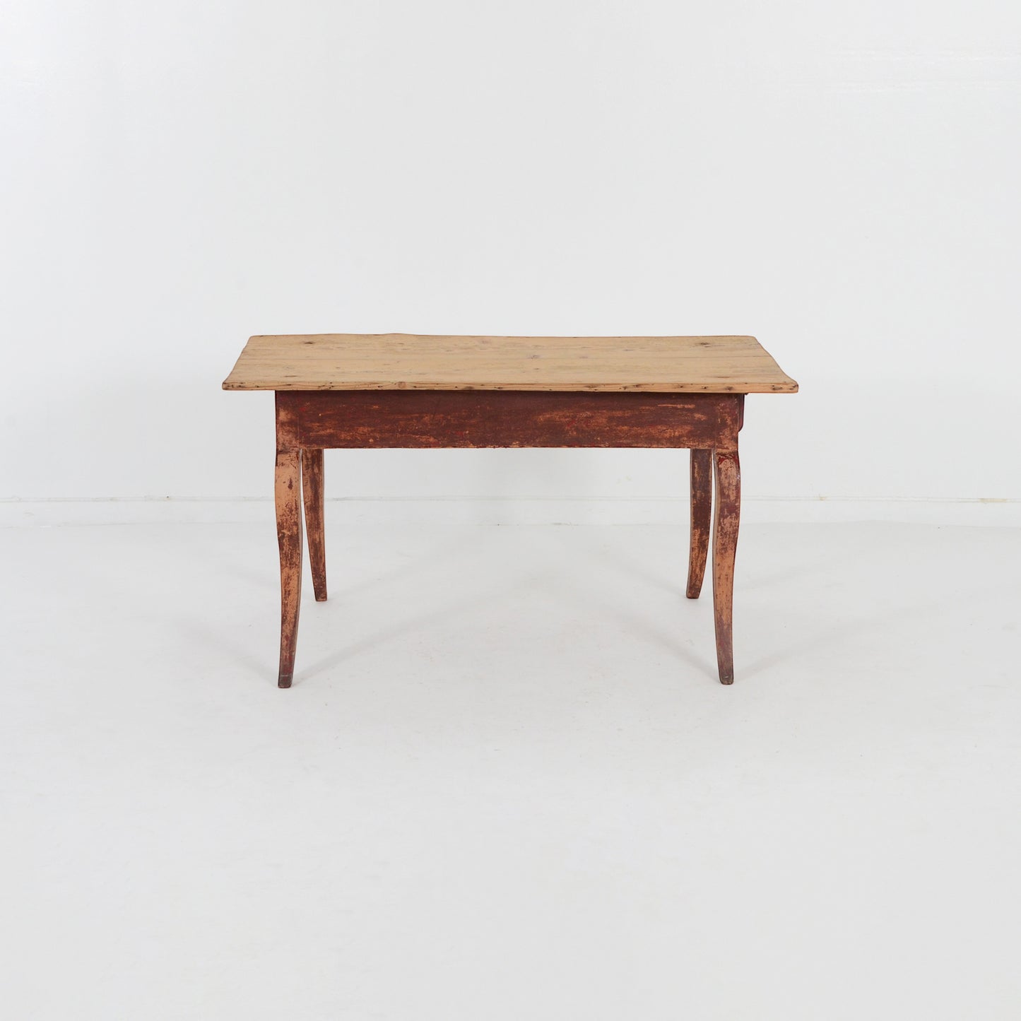 ダイニングテーブル