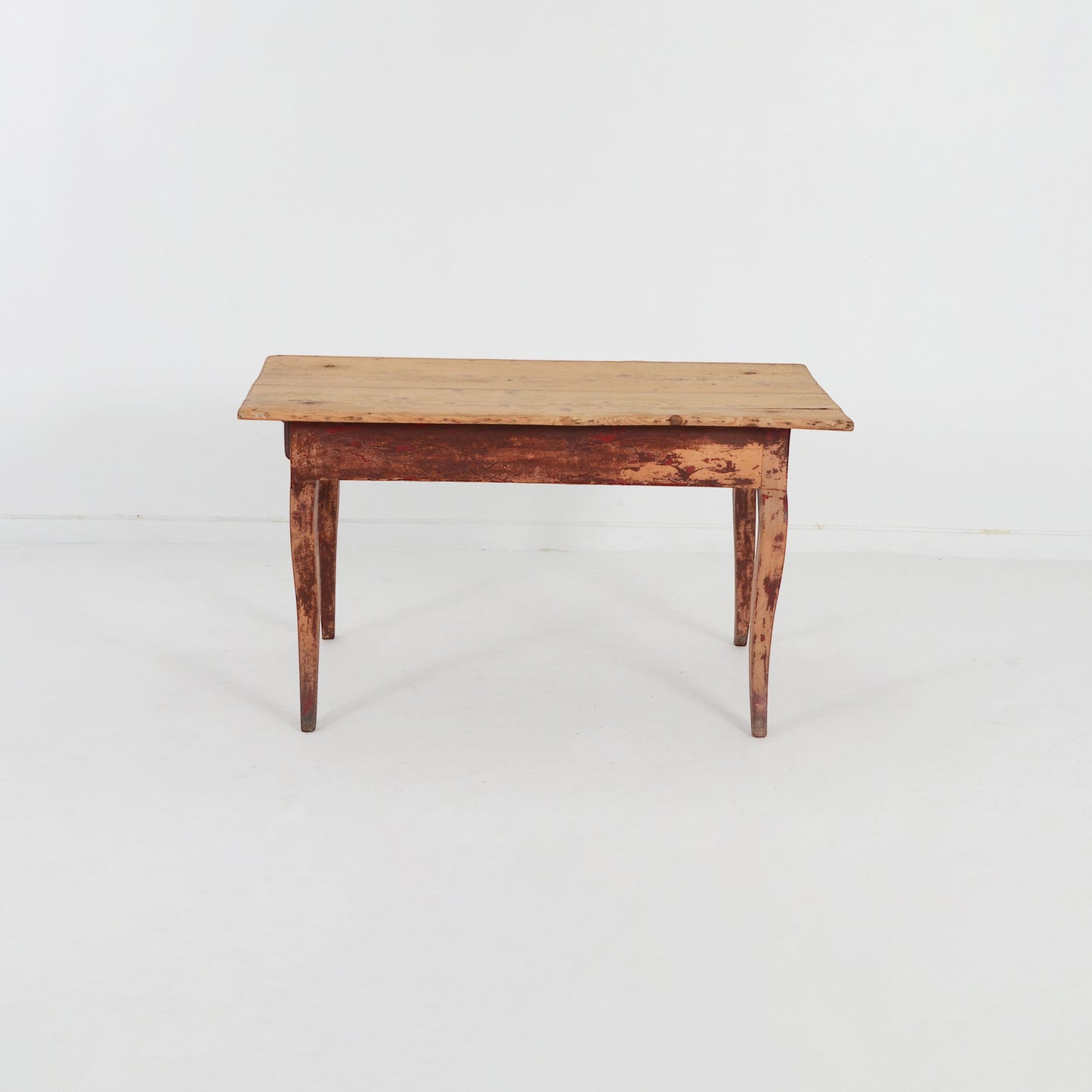 ダイニングテーブル