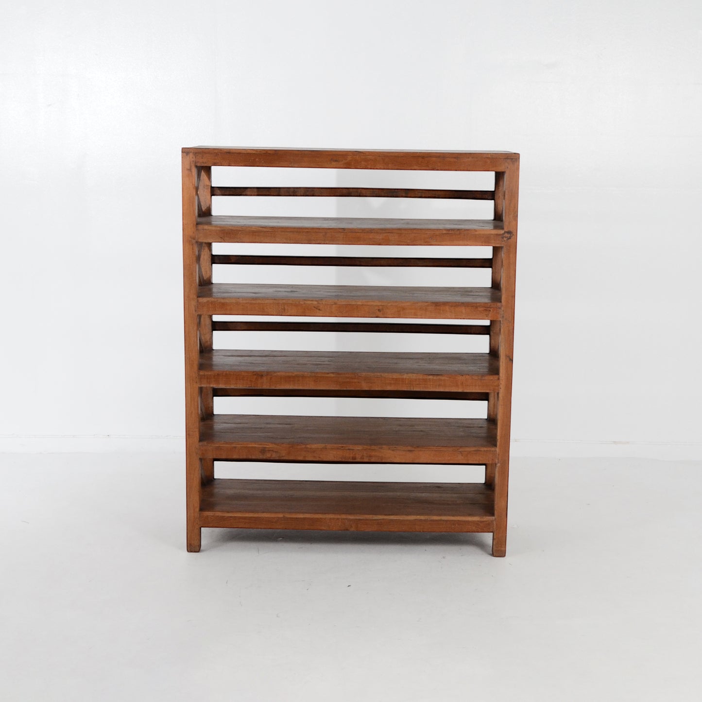 ウッドハイシェルフ