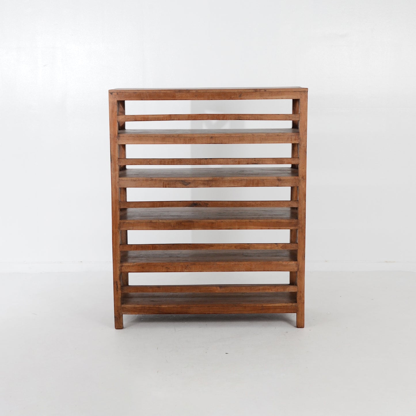 ウッドハイシェルフ