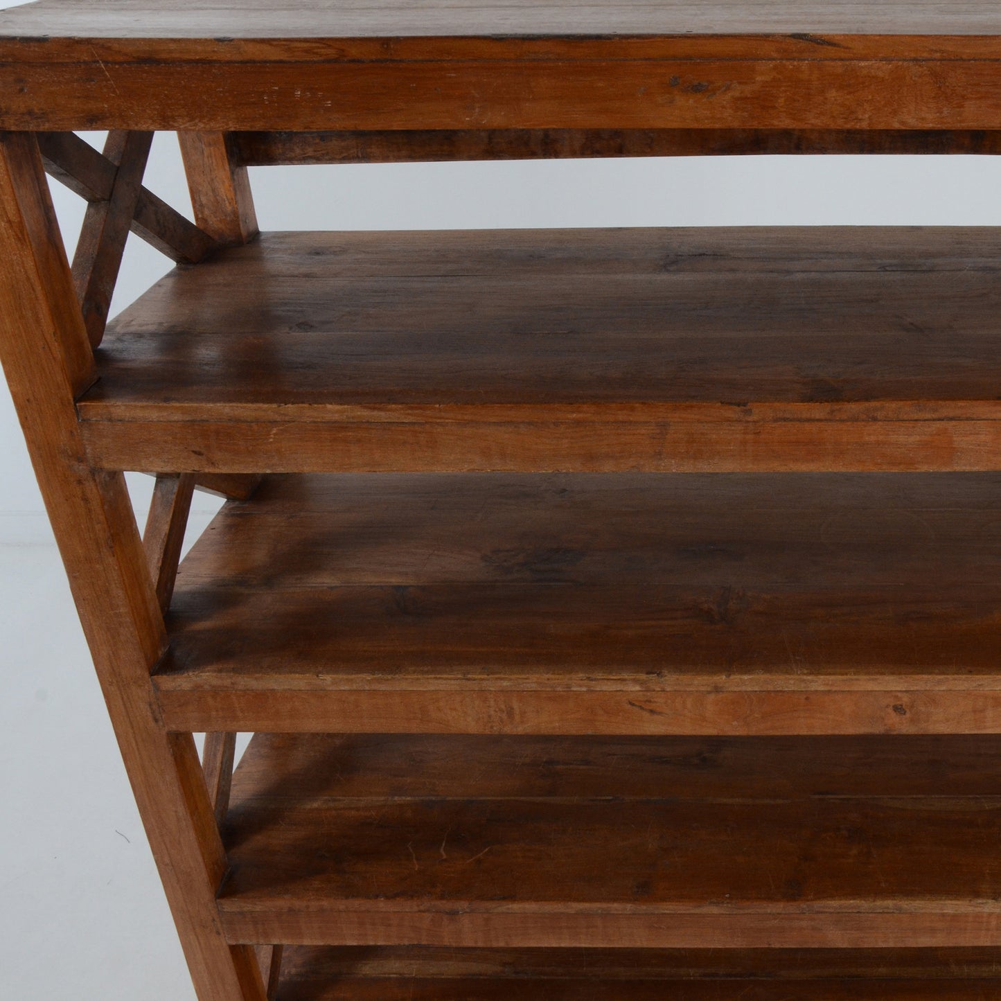 ウッドハイシェルフ