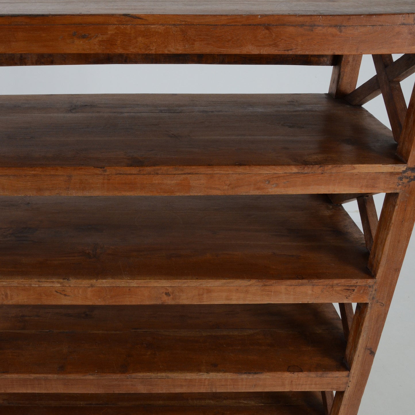 ウッドハイシェルフ