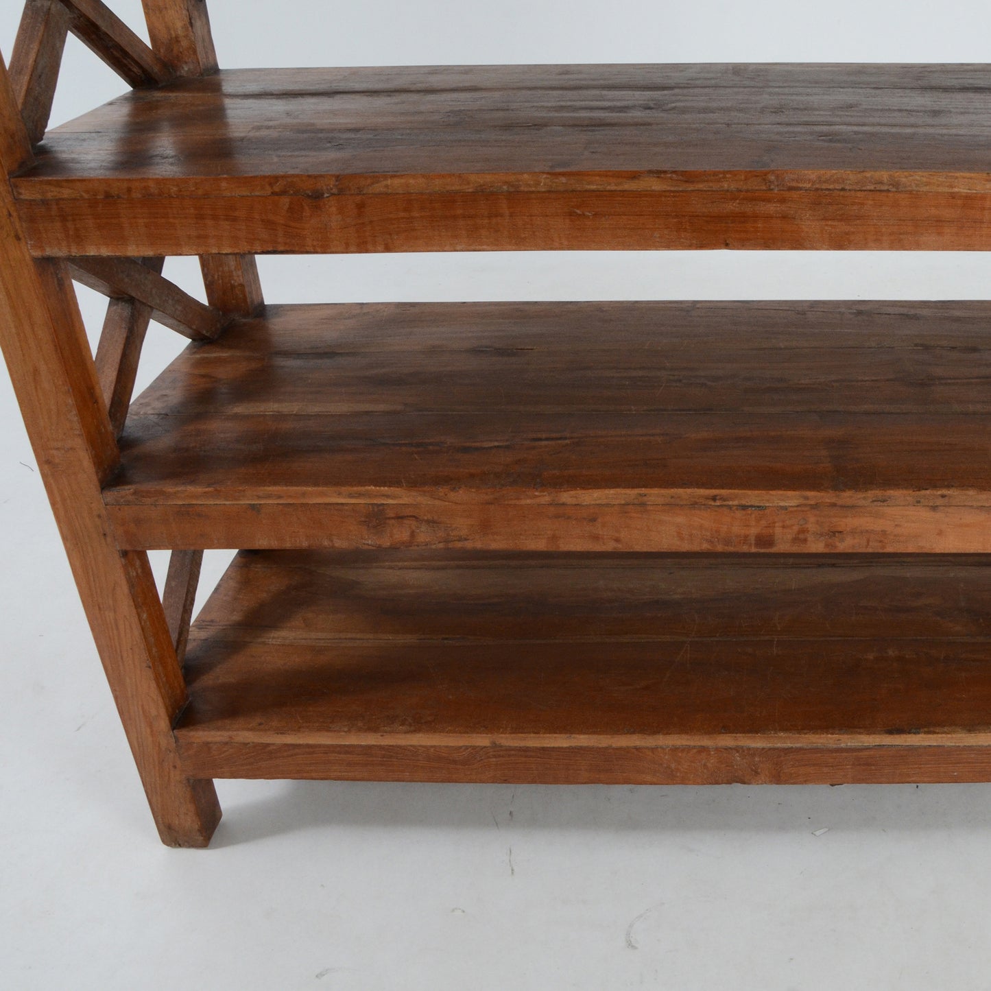 ウッドハイシェルフ