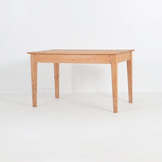 パインウッドテーブル