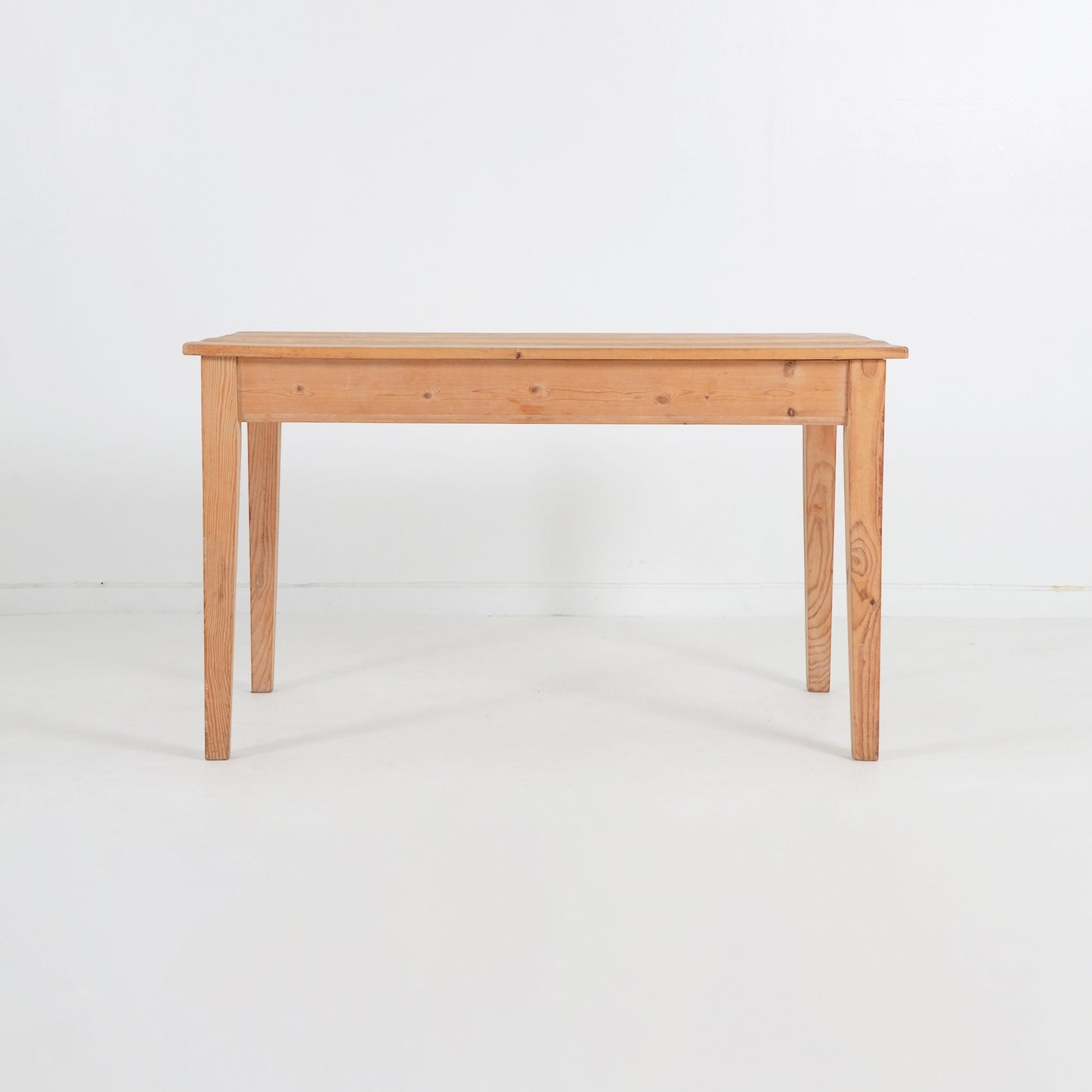 パインウッドテーブル