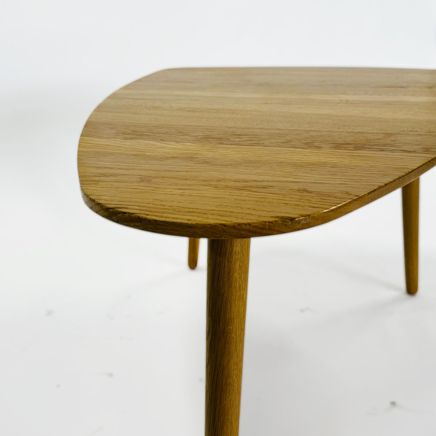 コーヒーテーブル