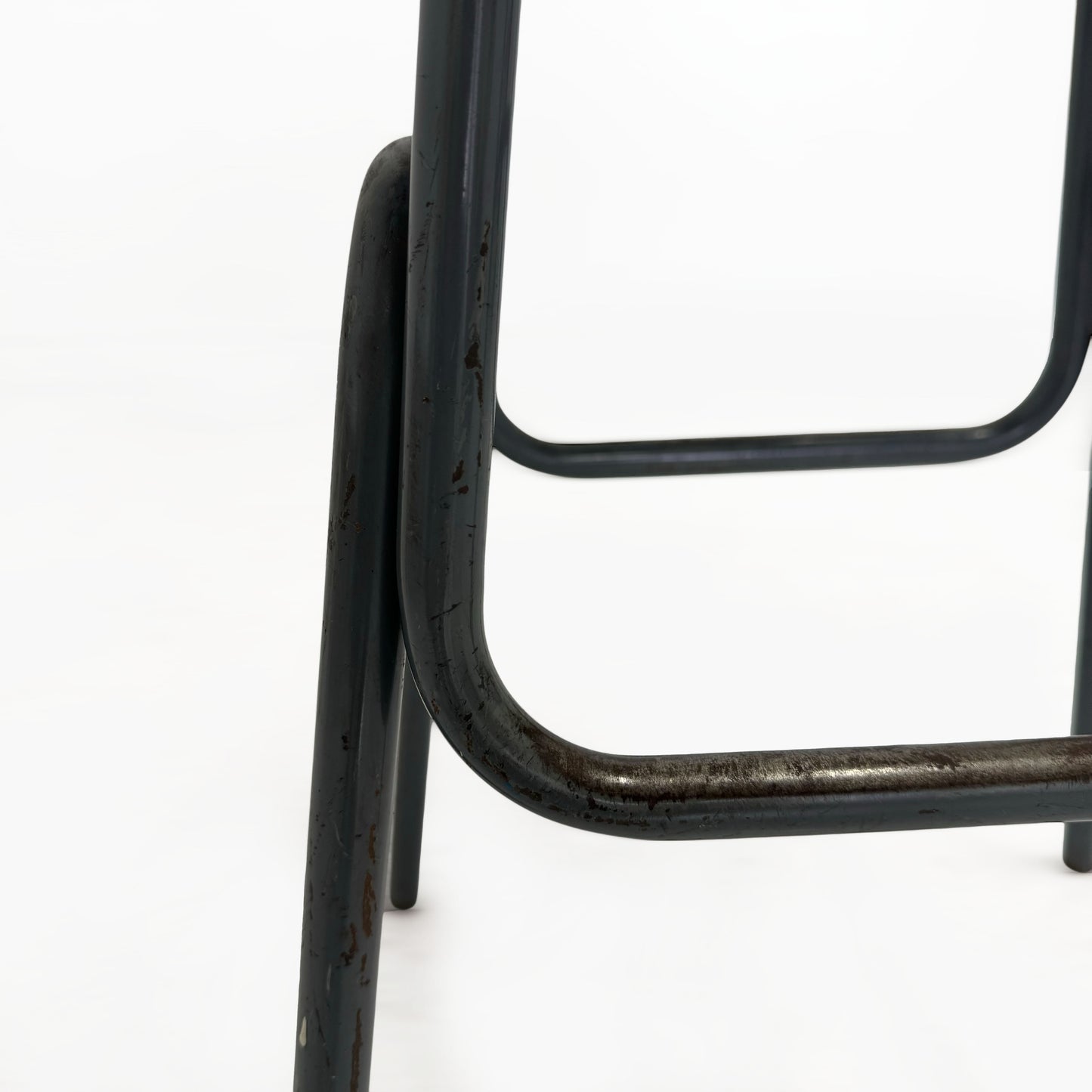 カウンタースツール