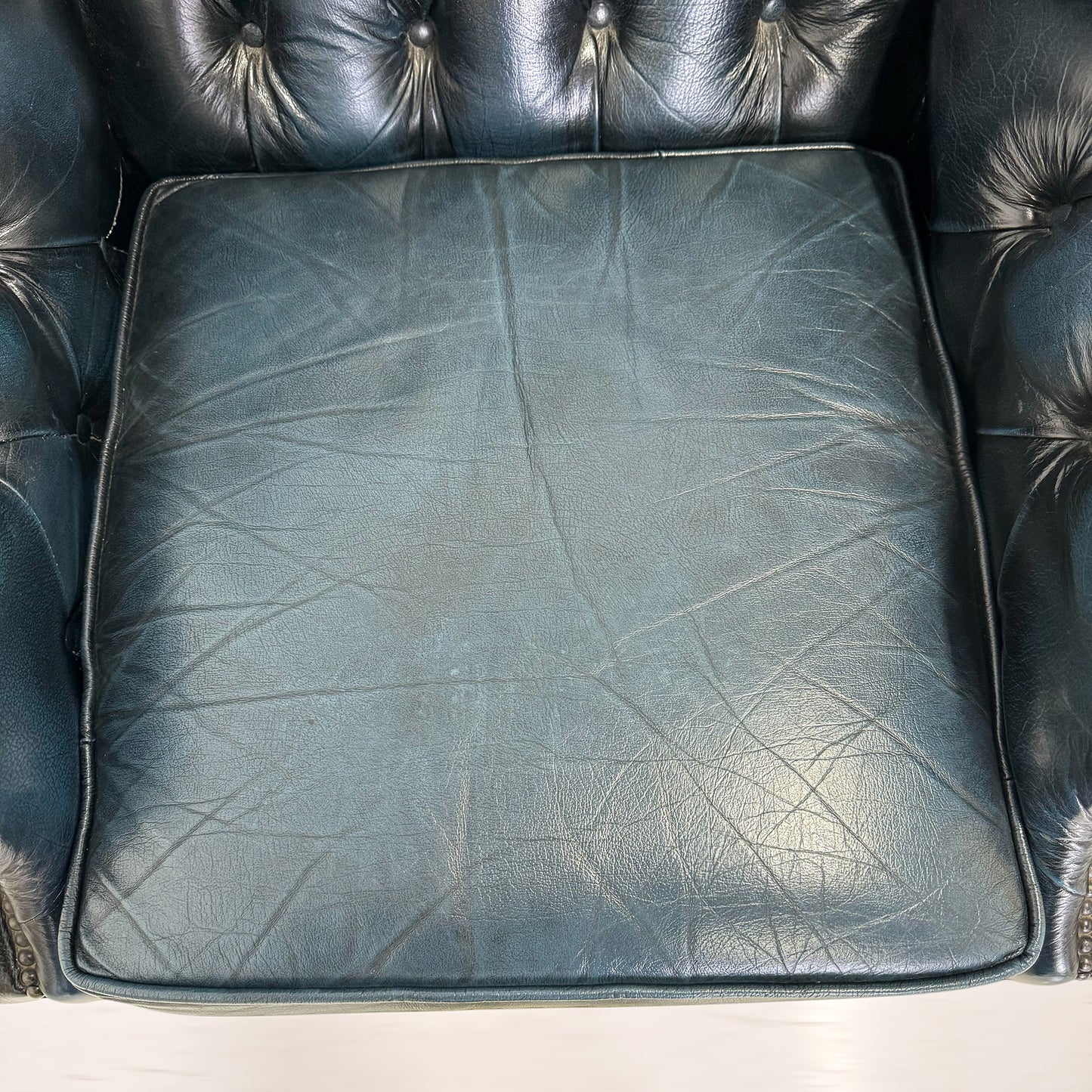 チェスターフィールド ウィングバック 1シーターソファ