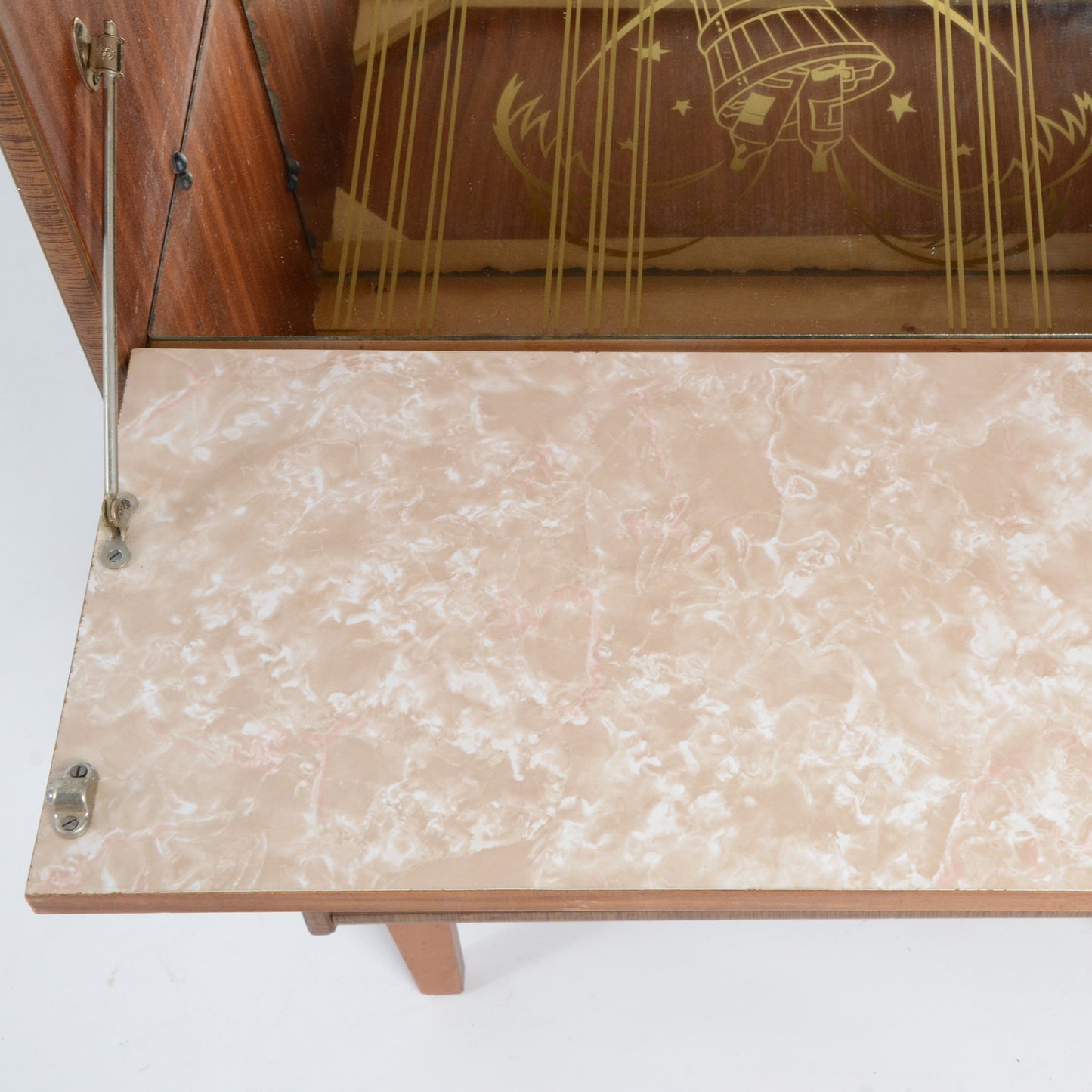 カクテルキャビネット