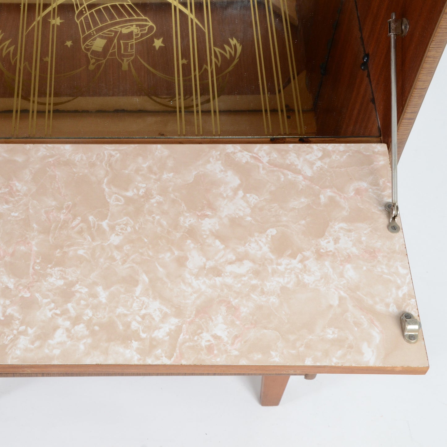 カクテルキャビネット