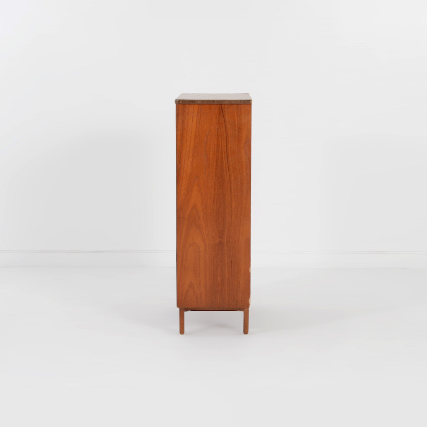 カクテルキャビネット