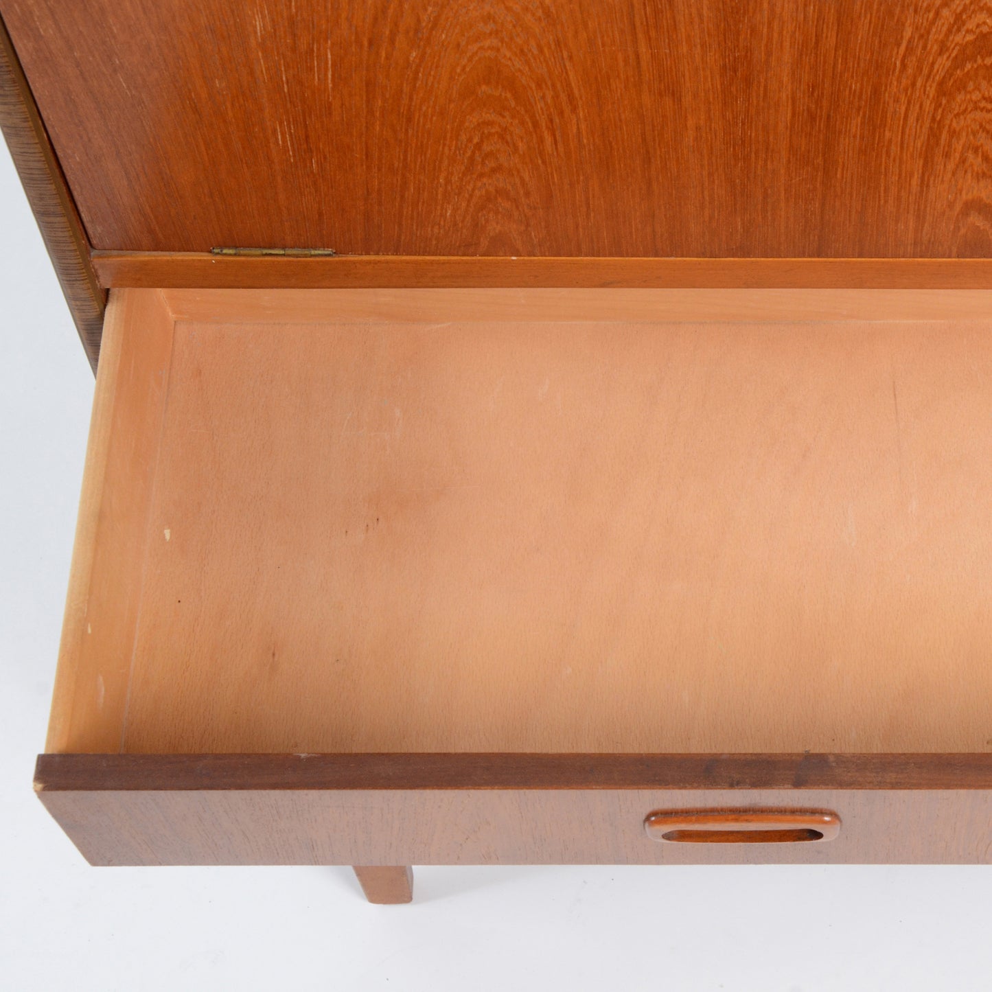 カクテルキャビネット