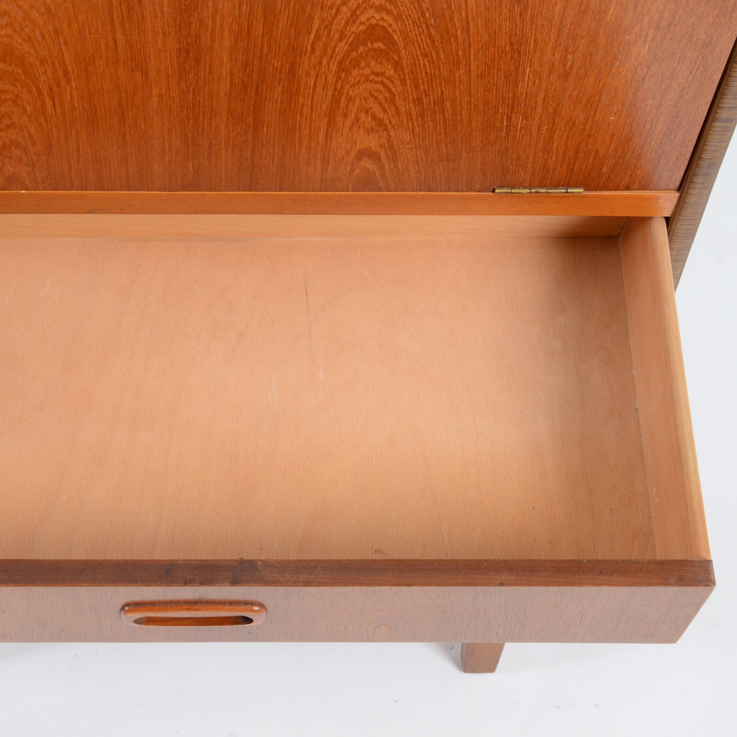 カクテルキャビネット