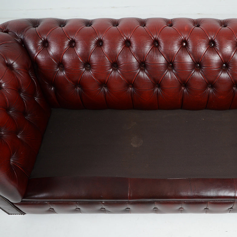 チェスターフィールド エセックス 3シーターレザーソファ