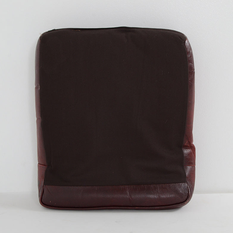 チェスターフィールド エセックス 3シーターレザーソファ