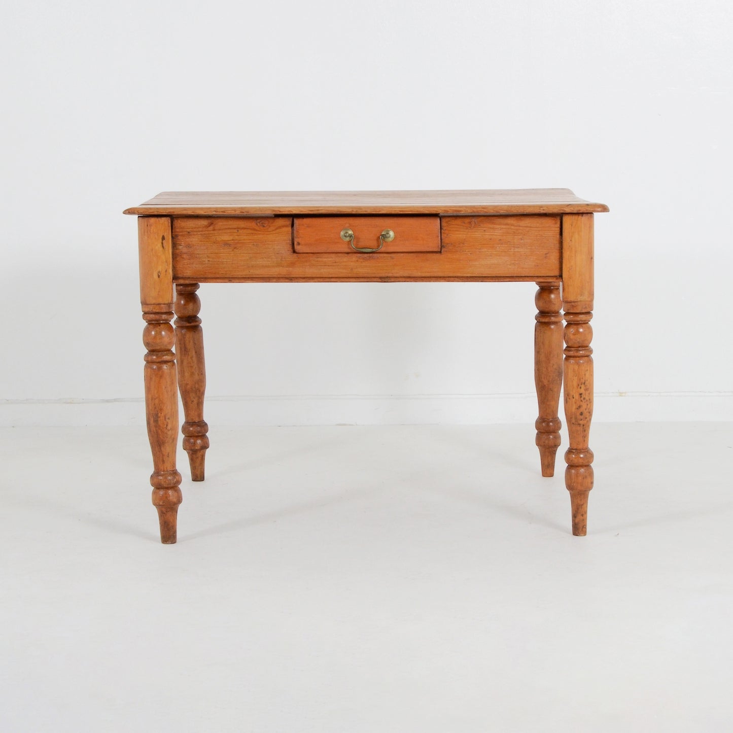 オールドパインテーブル