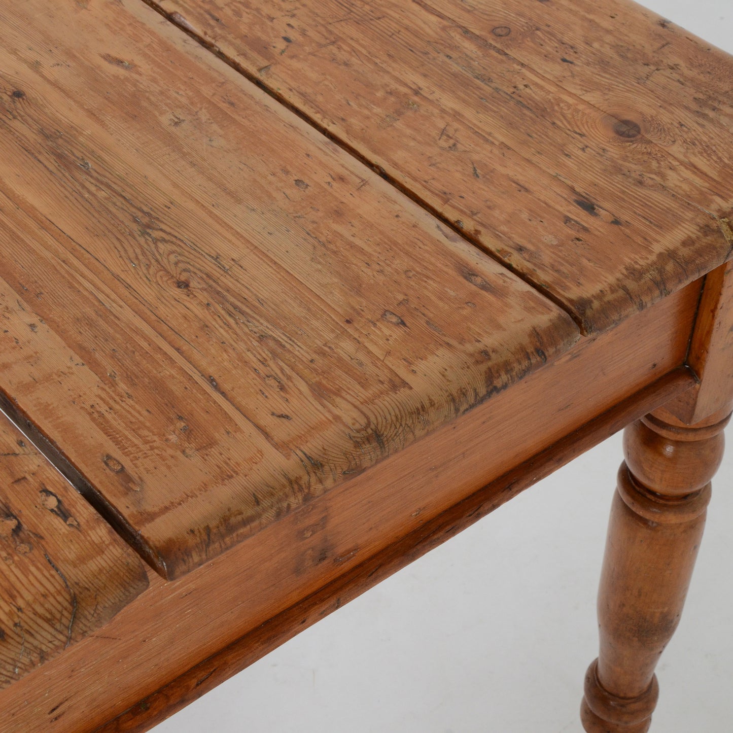 オールドパインテーブル