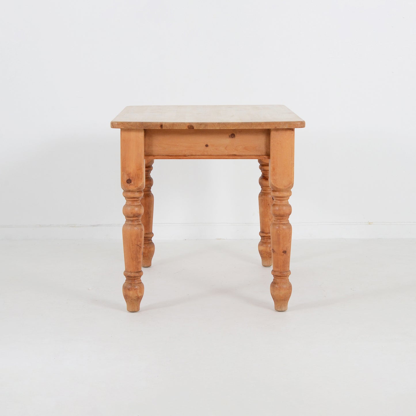 パインダイニングテーブル