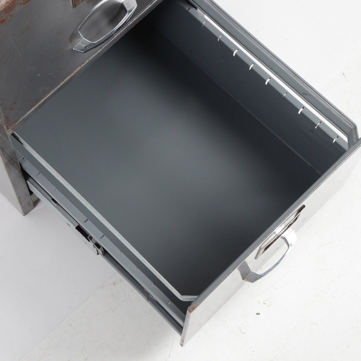 ファイルキャビネット