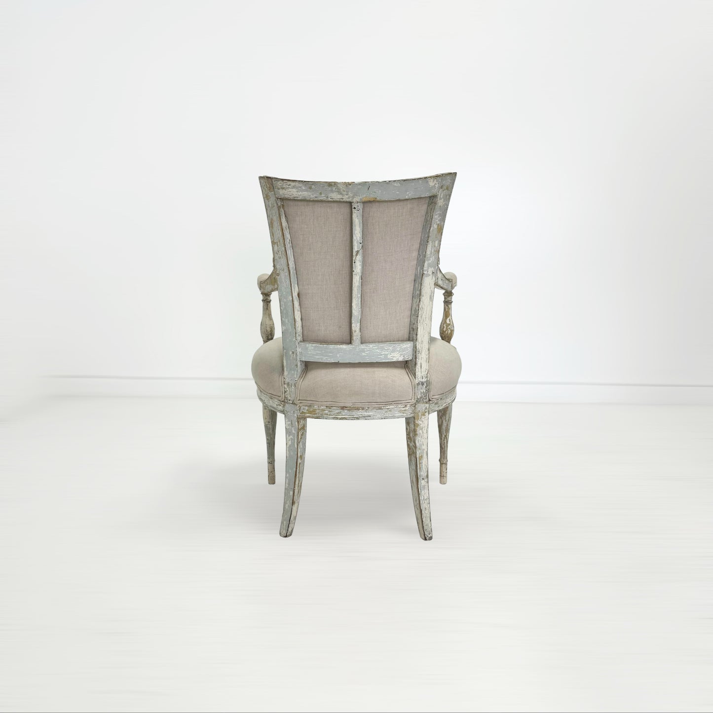 サロンアームチェア