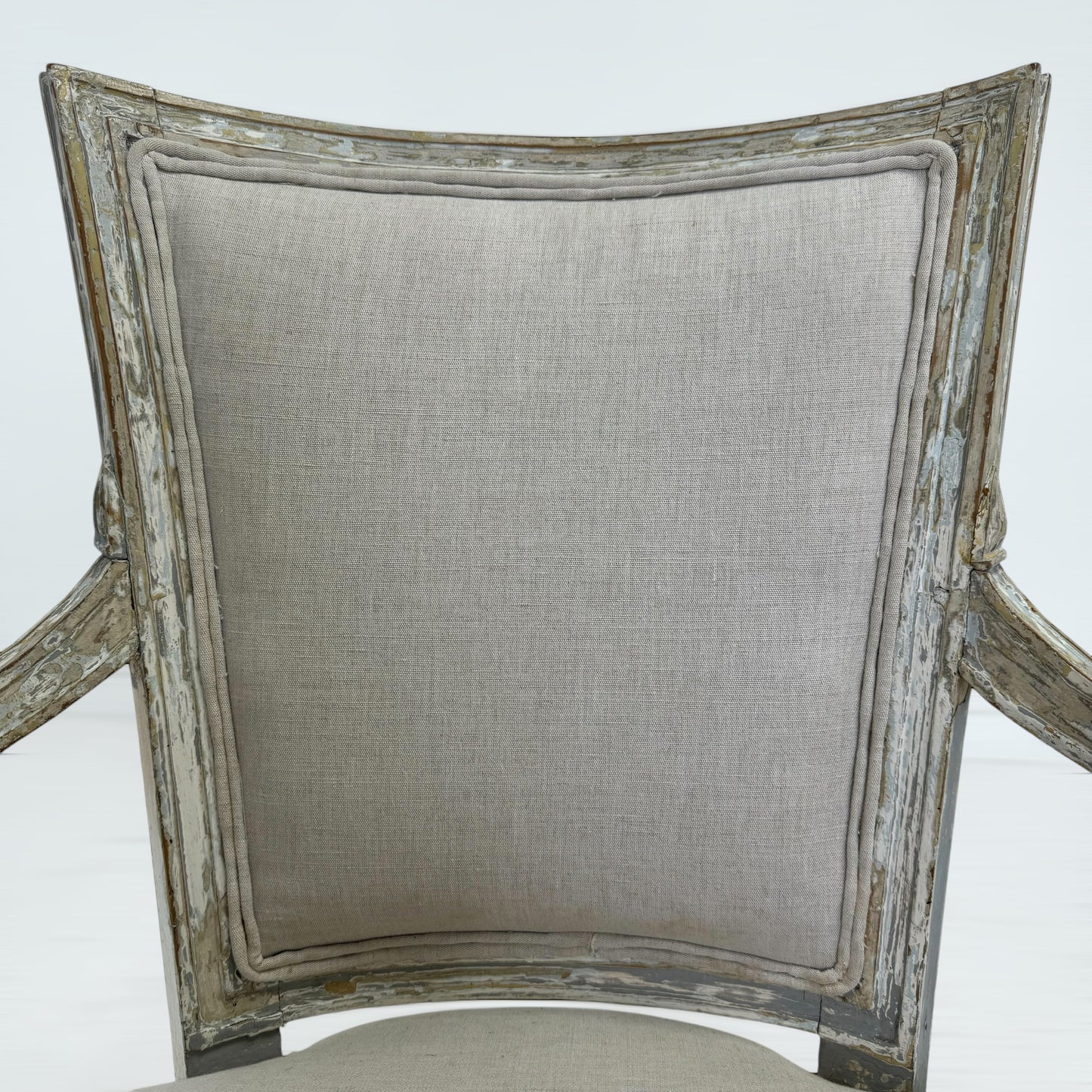 サロンアームチェア