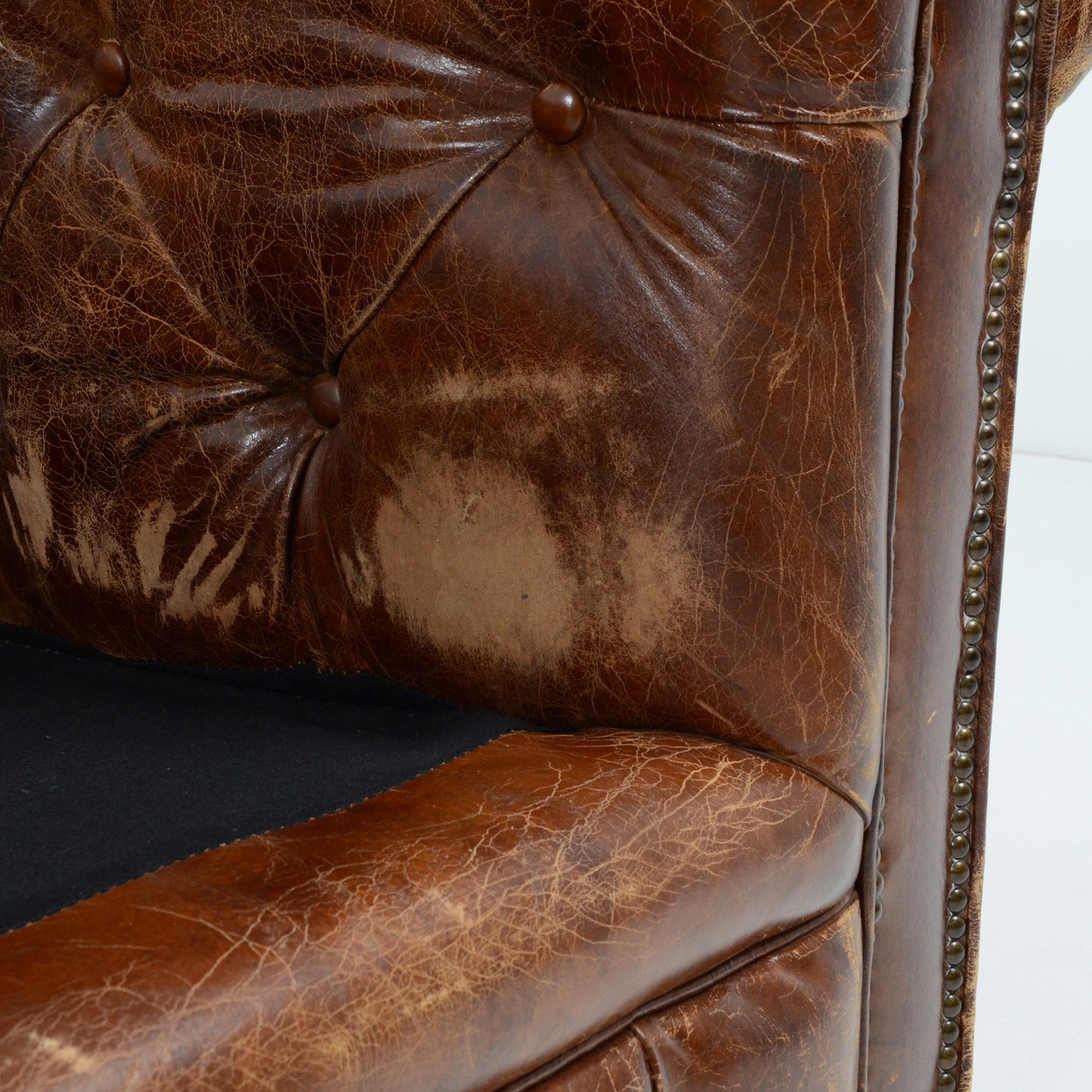 チェスターフィールド 2シーターレザーソファ