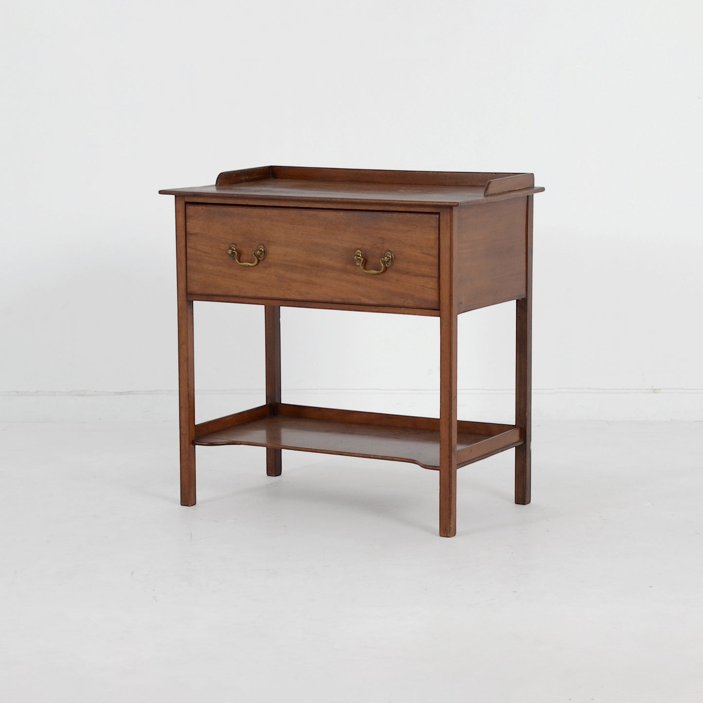 ダムウェイターテーブル