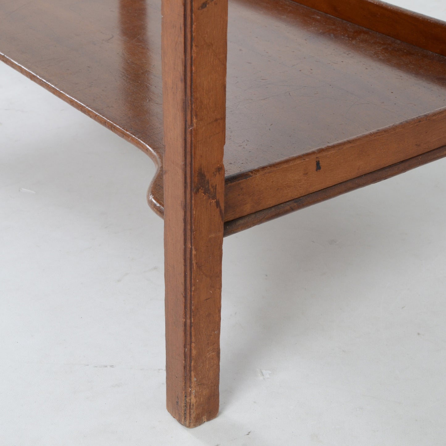 ダムウェイターテーブル