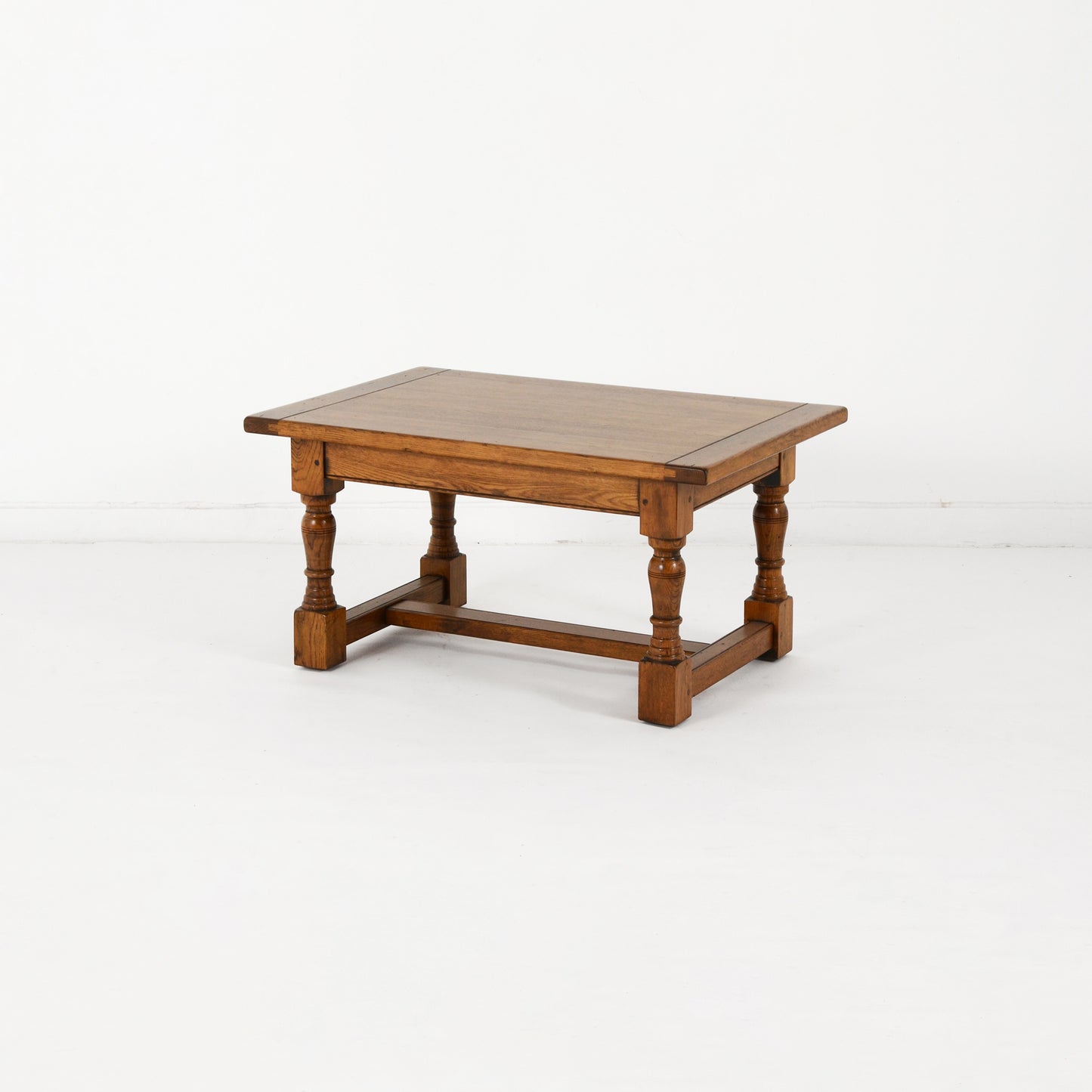 コーヒーテーブル