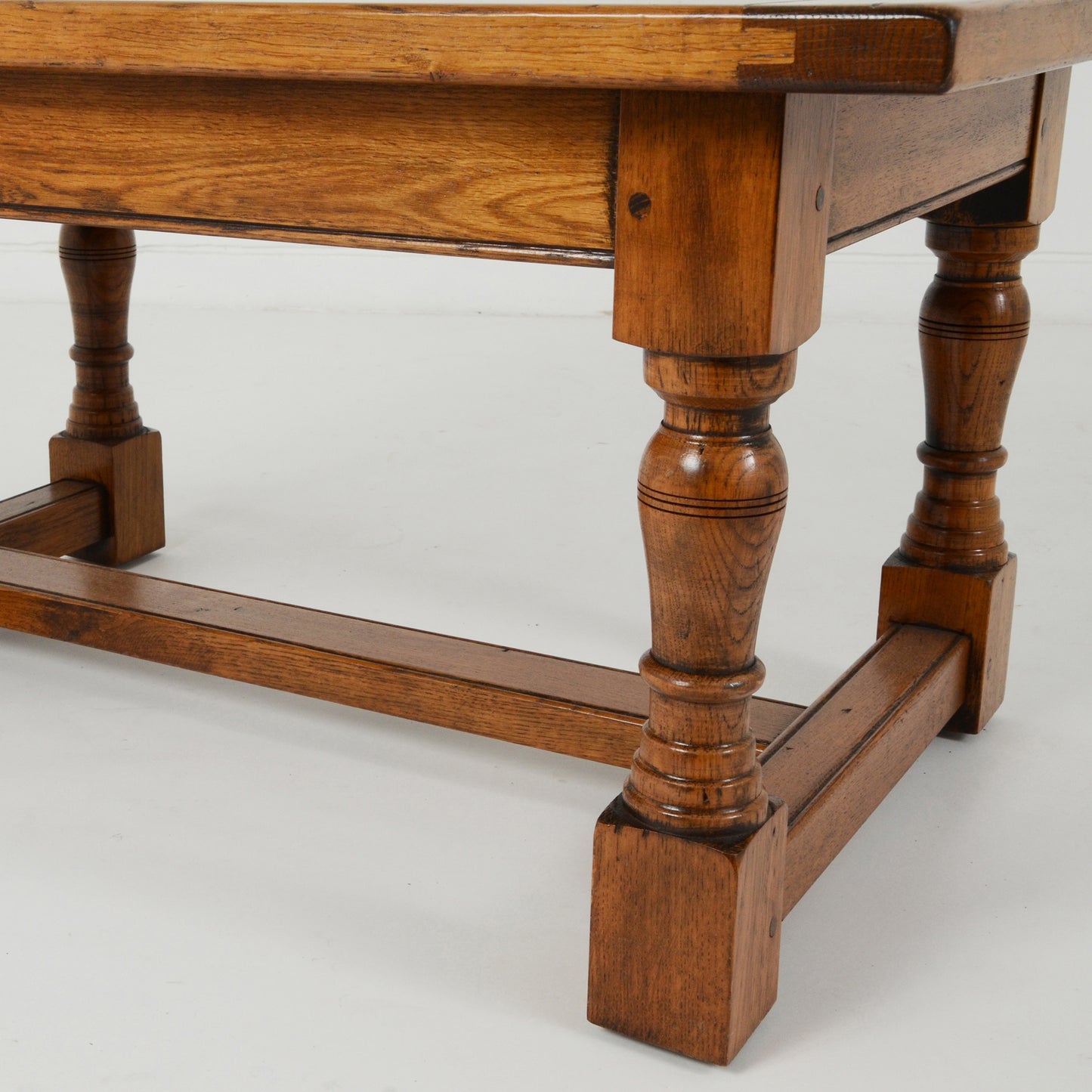 コーヒーテーブル