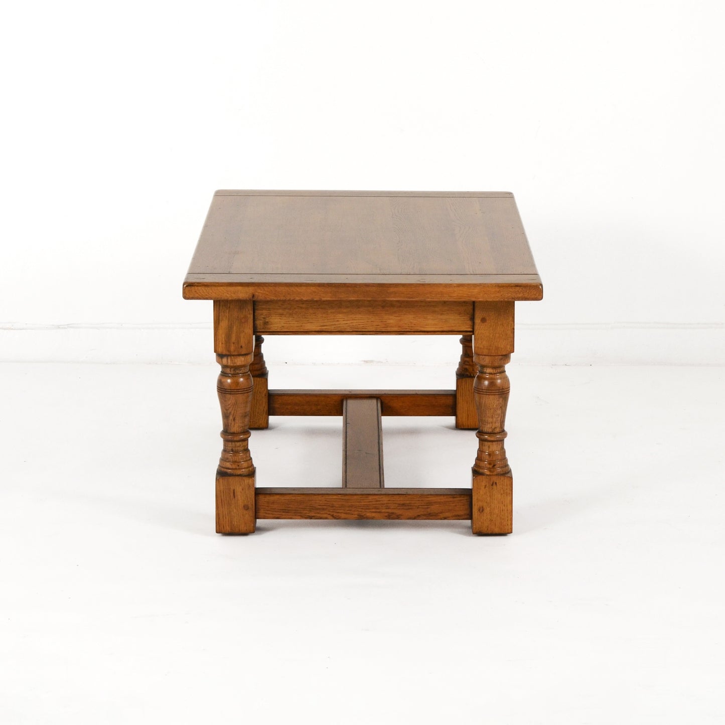 コーヒーテーブル